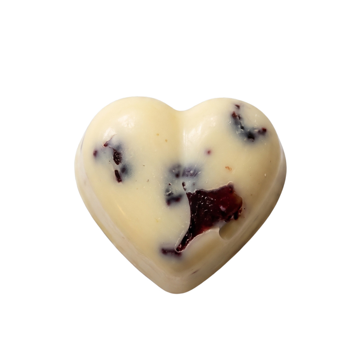 White chocolate heart shape dengan buah beri kering